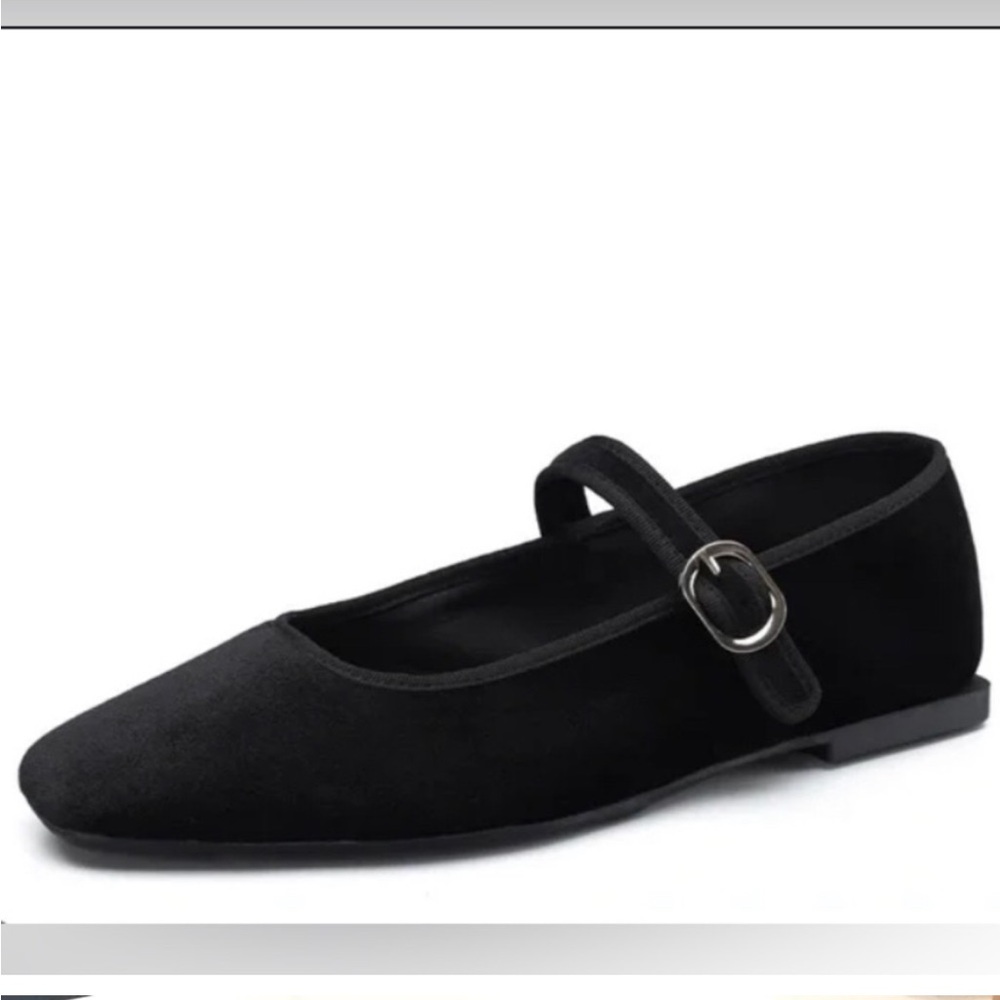Zara Velvet Mary Janes - Black size 6.5. NEVER WORN!